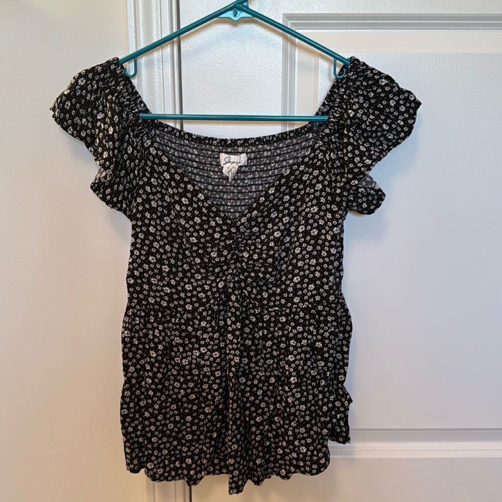 Ruffle Sleeve Blouse